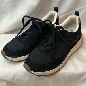 NORDSTROM RACK TENNIS SHOES